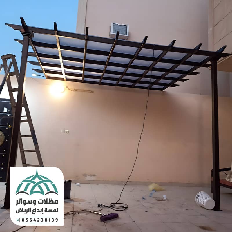 برجولات حديد مع لكسان من مظلات وسواتر لمسة ابداع الرياض
